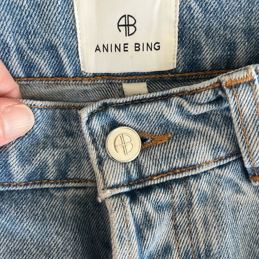 ANINE BING
Wide Leg Jeans. Size 29”. Org$340 - Picture 7 of 8
